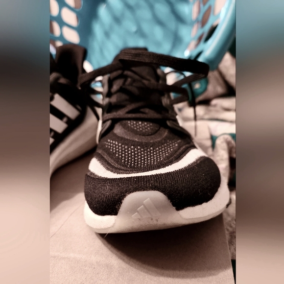 Adidas Ultra Boost Light Men's Running Shoe - Picture 6 of 10